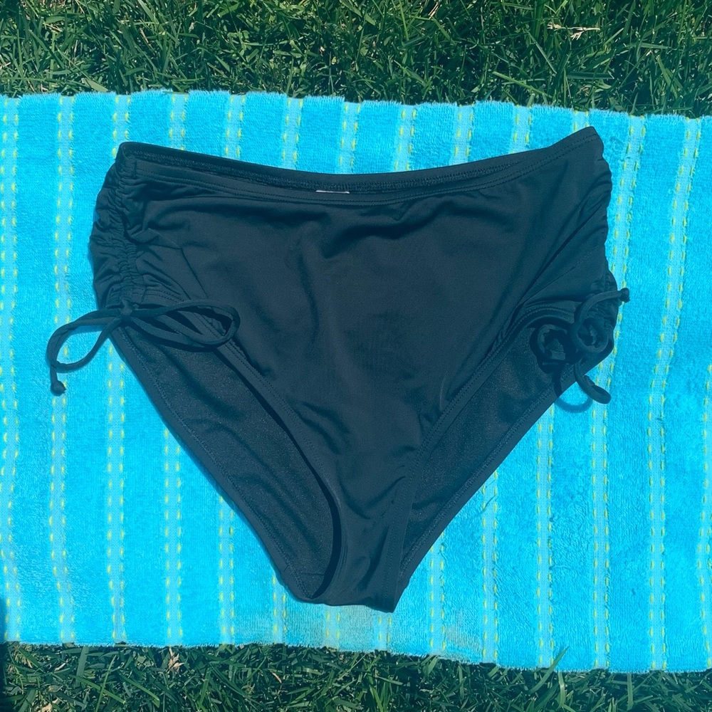 ☀️ High Wasted Swim Bottoms